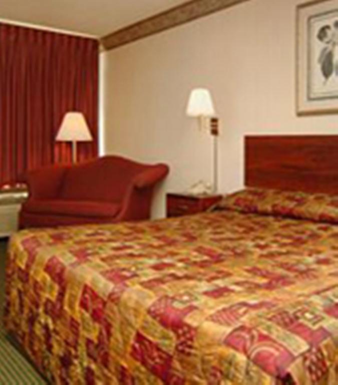 Budget Host Inn And Suites Мемфис Стая снимка